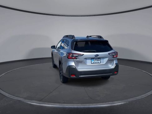 Used 2025 Subaru Outback Onyx Edition AWD/4WD image 8
