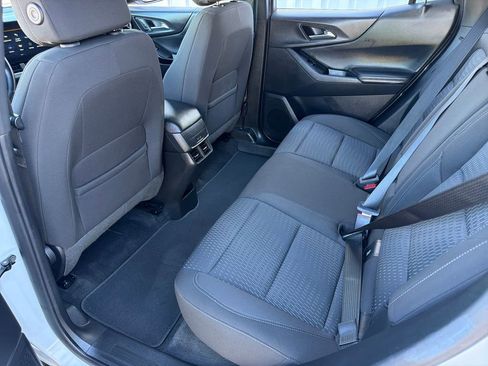 Used 2025 Chevrolet Equinox LT image 32