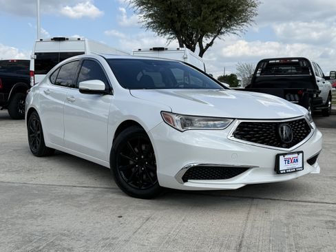Used 2020 Acura TLX image 2