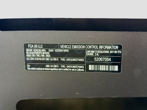 Used 2017 Jeep Renegade Latitude image 16