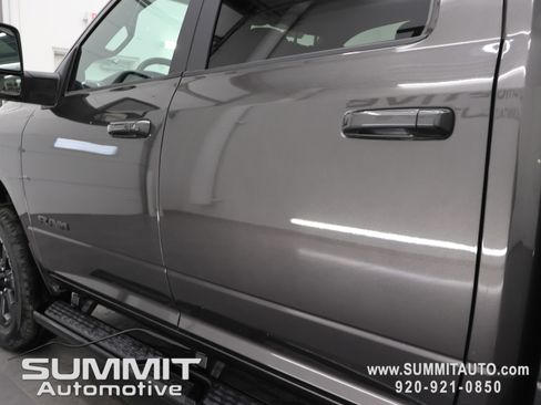New 2026 RAM 2500 Laramie AWD/4WD image 32