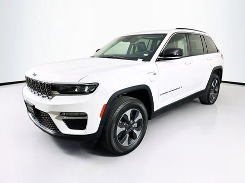 Used 2022 Jeep Grand Cherokee Limited 4xe AWD/4WD image 3