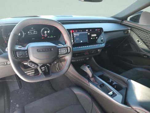 Used 2025 Dodge Charger R/T Scat Pack w/ Track Pack image 9