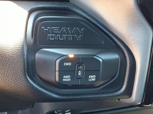 Certified 2025 RAM 2500 Big Horn AWD/4WD image 7