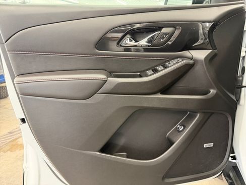 Used 2023 Chevrolet Traverse RS w/ LPO, Floor Liner Package AWD/4WD image 25