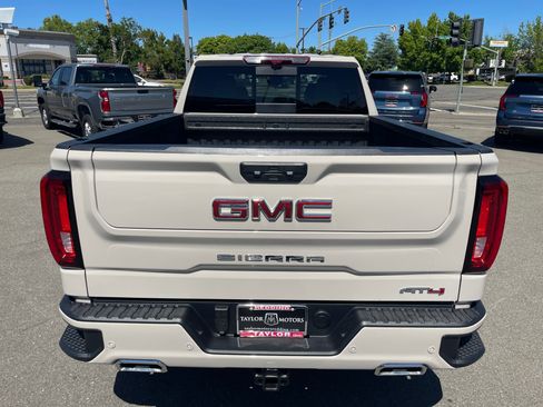 New 2026 GMC Sierra 1500 AT4 w/ AT4 Premium Package AWD/4WD image 6