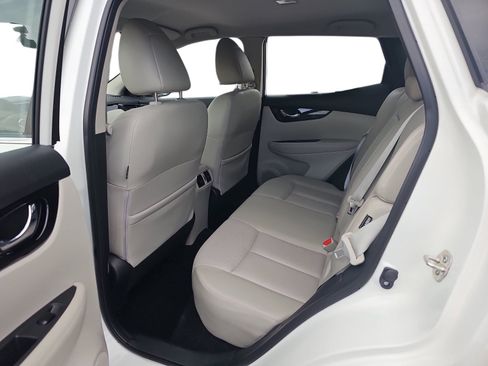 Used 2022 Nissan Rogue Sport SL AWD/4WD image 11