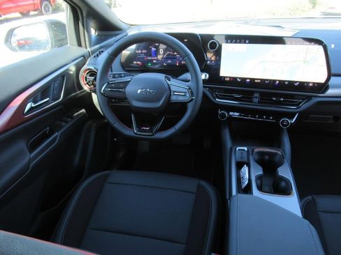 New 2025 Chevrolet Equinox EV RS image 14