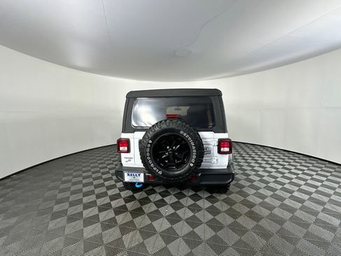 Used 2023 Jeep Wrangler Unlimited w/ Cold Weather Group AWD/4WD image 7