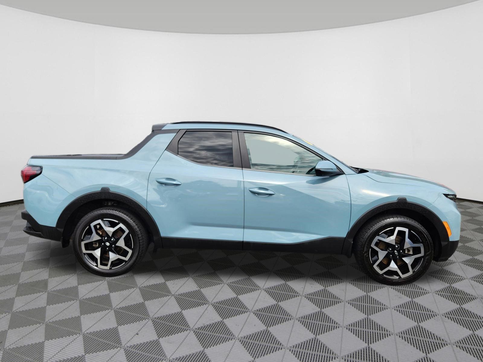 Used 2022 Hyundai Santa Cruz Limited AWD/4WD image 6
