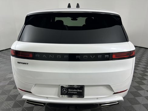 Used 2024 Land Rover Range Rover Sport Dynamic SE AWD/4WD image 11
