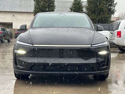 Used 2026 Tesla Model Y Long Range image 11