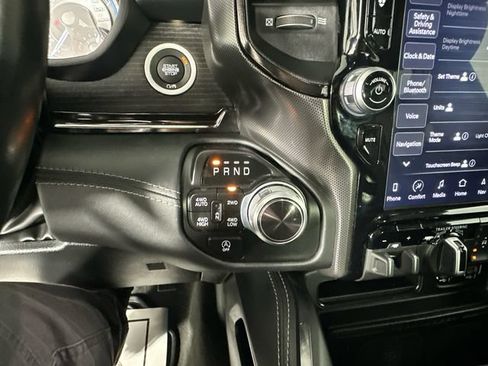 Used 2022 RAM 1500 Limited AWD/4WD image 13