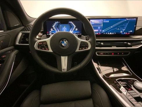 Used 2025 BMW X5 xDrive40i w/ Executive Package AWD/4WD image 4