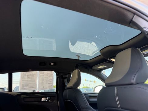 Certified 2023 Volvo C40 P8 Recharge Plus AWD/4WD image 11