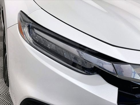 Used 2021 Honda Insight EX image 27