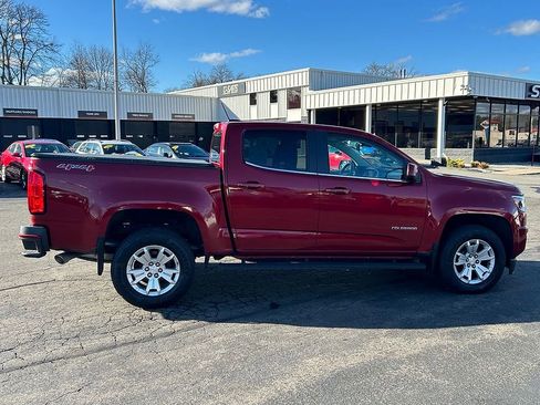 Used 2018 Chevrolet Colorado LT AWD/4WD image 5