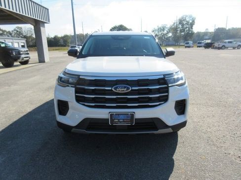 New 2026 Ford Explorer Active image 8