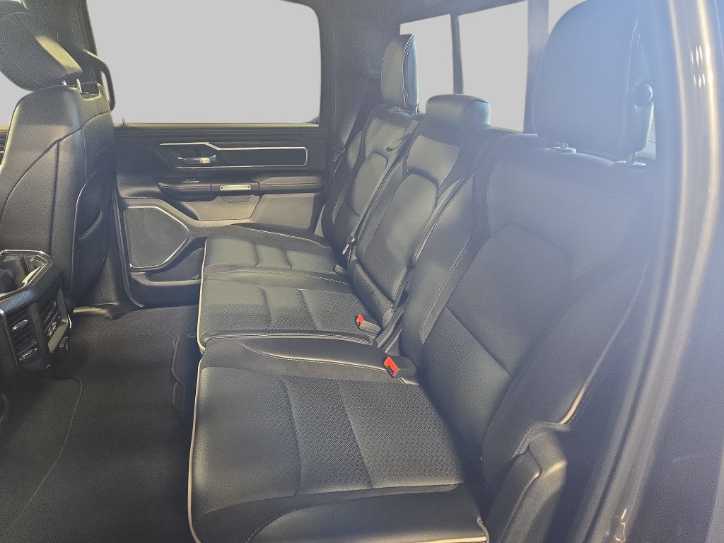 Used 2024 RAM 1500 Laramie AWD/4WD image 16