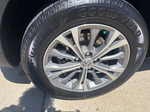 Used 2022 Buick Envision Preferred image 7