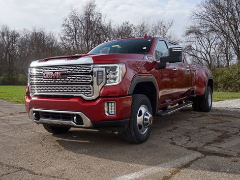 Used 2023 GMC Sierra 3500 Denali w/ Denali Ultimate Package image 11