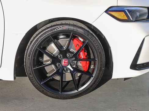 Used 2025 Honda Civic Type R image 11