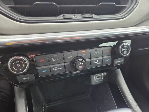 Used 2023 Jeep Compass Limited AWD/4WD image 14