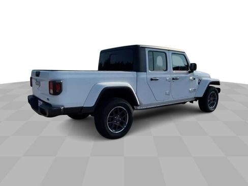 Used 2023 Jeep Gladiator Overland image 8