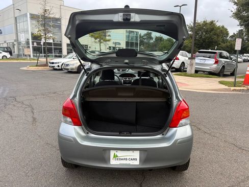 Used 2010 Toyota Yaris 2-Door Hatchback FWD image 21