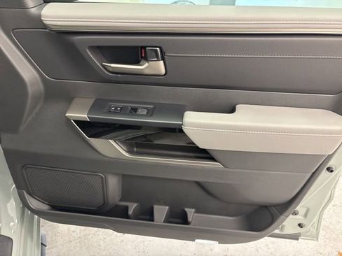 Used 2025 Toyota Tundra Limited image 25