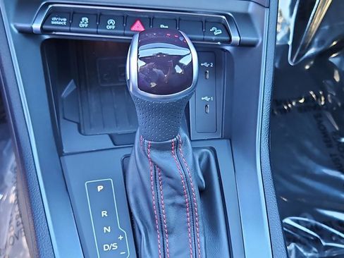 Certified 2025 Audi Q3 2.0T Premium Plus w/ Premium Plus Package image 12