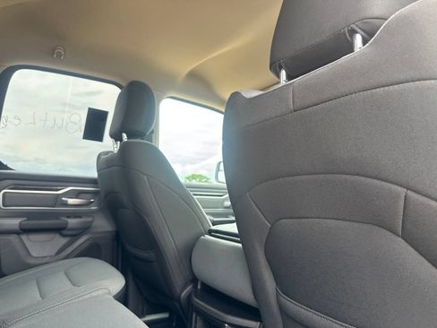 Used 2020 RAM 1500 Big Horn RWD image 32