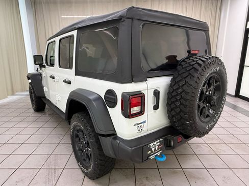 Used 2023 Jeep Wrangler Unlimited w/ Convenience Group AWD/4WD image 6