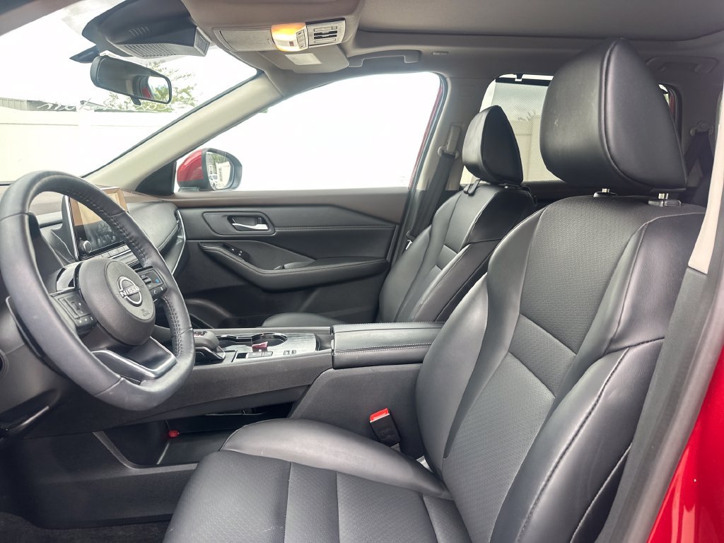 Certified 2023 Nissan Rogue SV w/ SV Premium B Package FWD image 39
