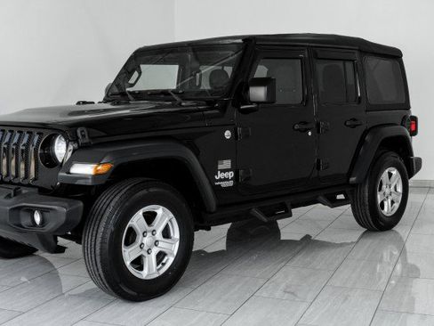 Used 2018 Jeep Wrangler Unlimited Sport S image 53