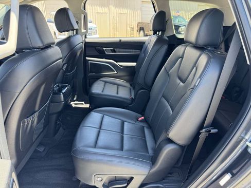 Used 2024 Kia Telluride SX FWD image 20