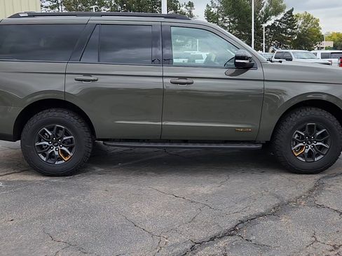 New 2025 Ford F250 Lariat w/ Lariat Ultimate Package image 11