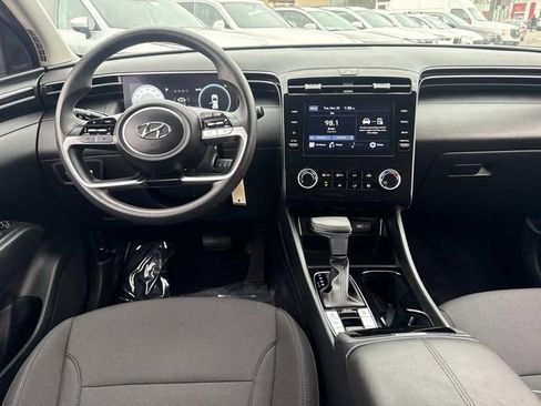 Certified 2024 Hyundai Tucson SE image 16