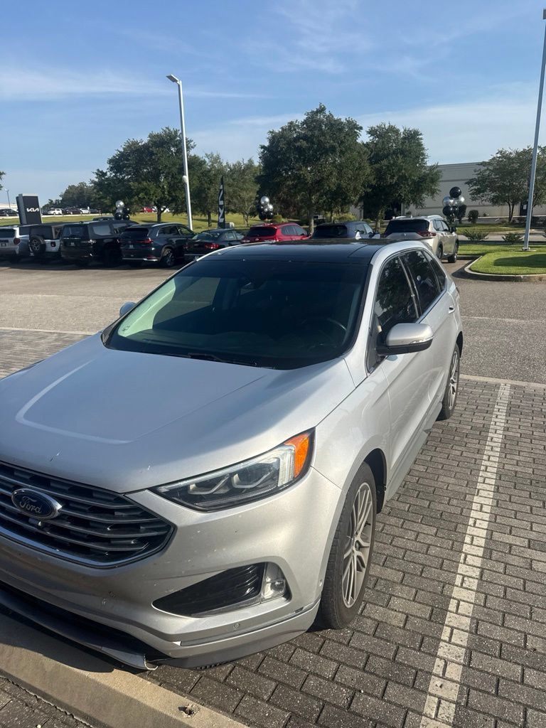 Used 2019 Ford Edge Titanium w/ Equipment Group 301A FWD image 1