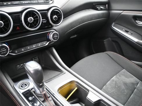 Used 2021 Nissan Sentra SR image 4