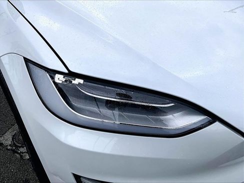 Used 2023 Tesla Model X Plaid image 29