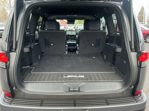 Used 2024 Lexus GX 550 w/ Accessory Package (Z1) AWD/4WD image 34