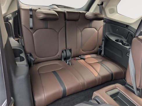Used 2023 Honda Pilot Elite image 13