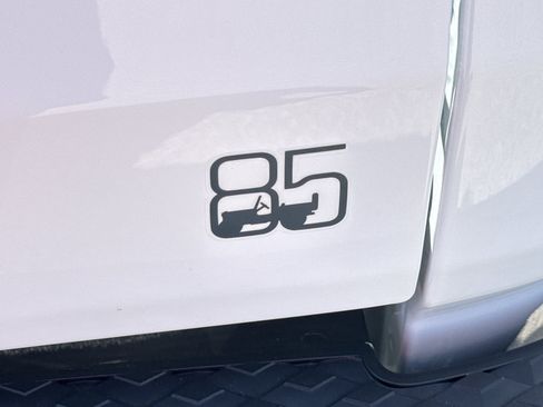 New 2026 Jeep Gladiator Sport AWD/4WD image 9