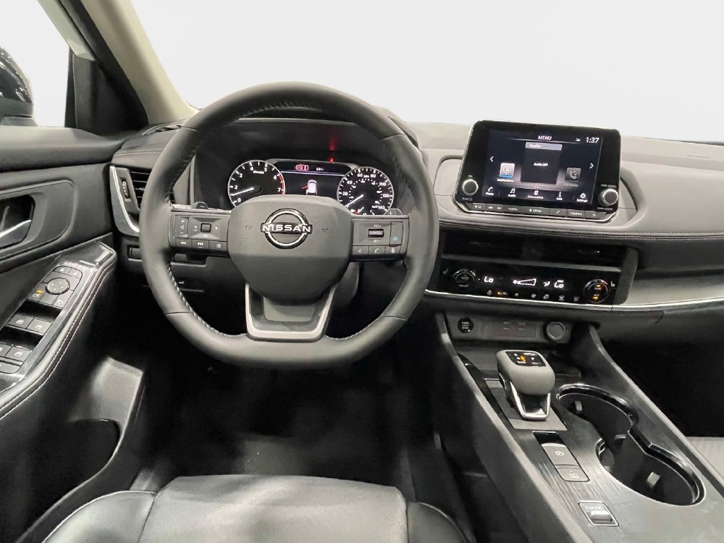 Used 2026 Nissan Rogue Dark Armor FWD image 14