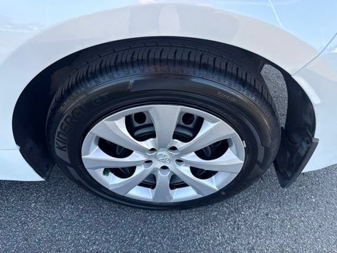 Used 2024 Toyota Corolla LE FWD image 11