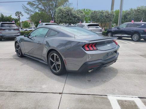 Used 2025 Ford Mustang Premium RWD image 8