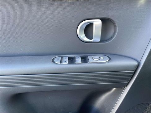 Used 2023 Hyundai Ioniq 5 SE w/ Cargo Package image 15
