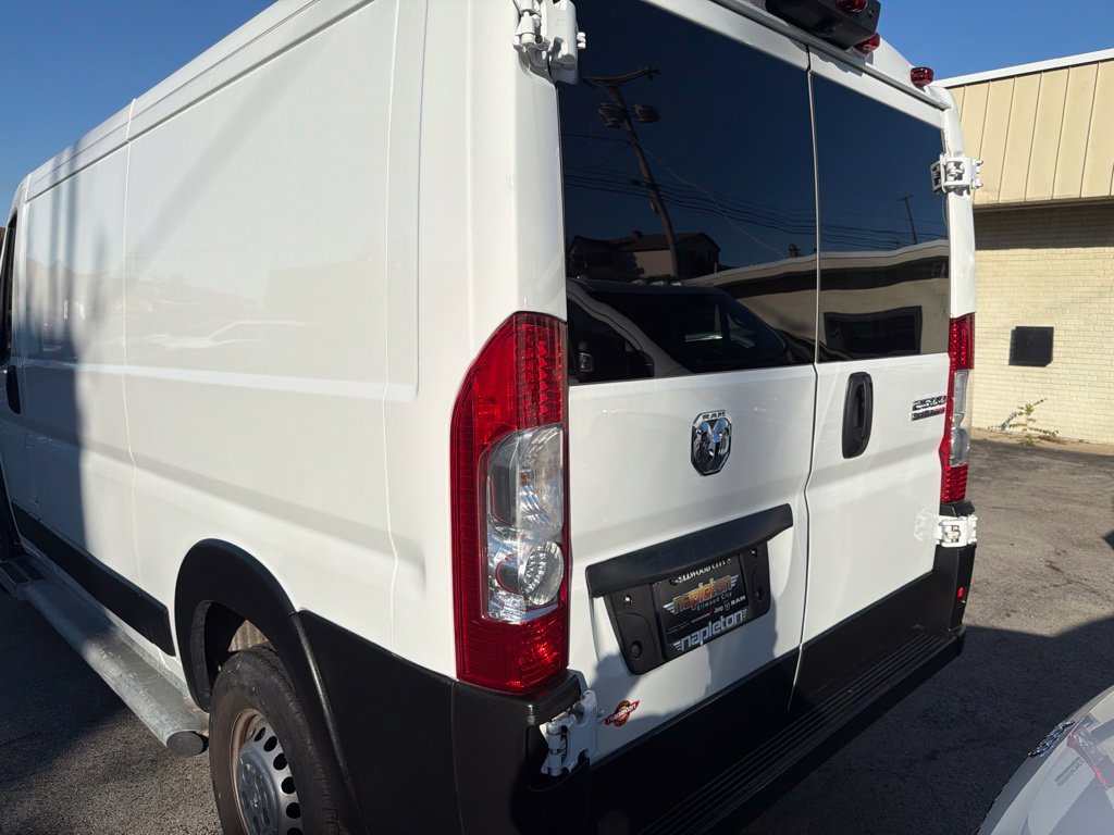 Used 2025 RAM ProMaster 2500 w/ U-Haul Equipment Group FWD image 8