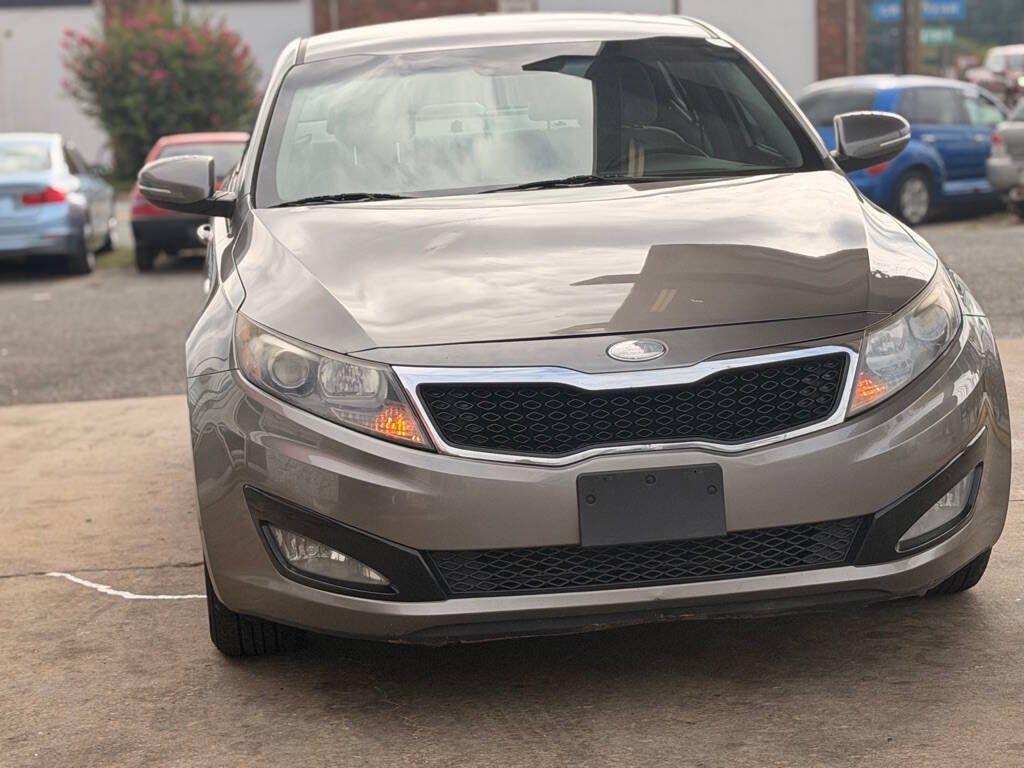 Used 2013 Kia Optima LX FWD image 2